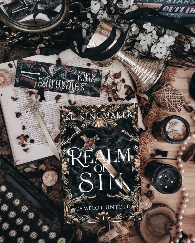 @rozanne_visagie - Realm of Sin Bookstagram Tour